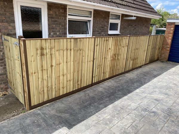 Square Top HD Featheredge Panel